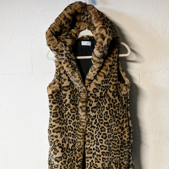 Carmen Marc Volvo faux fur vest S/M - Picture 2 of 5